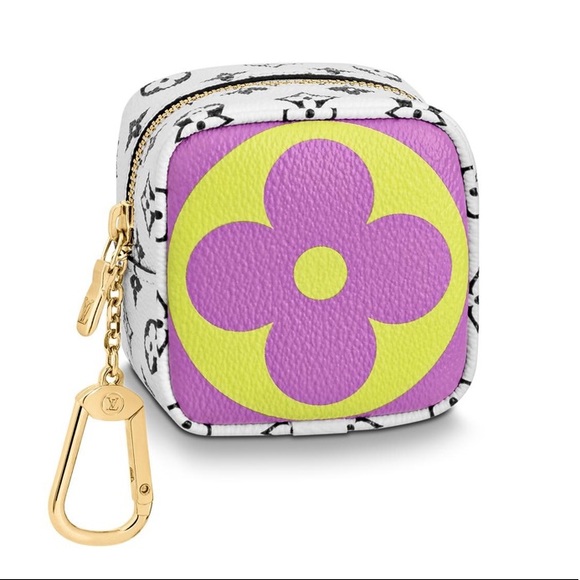 💕  Louis Vuitton Giant Monogram Cube Coin Purse💕 - Picture 1 of 12